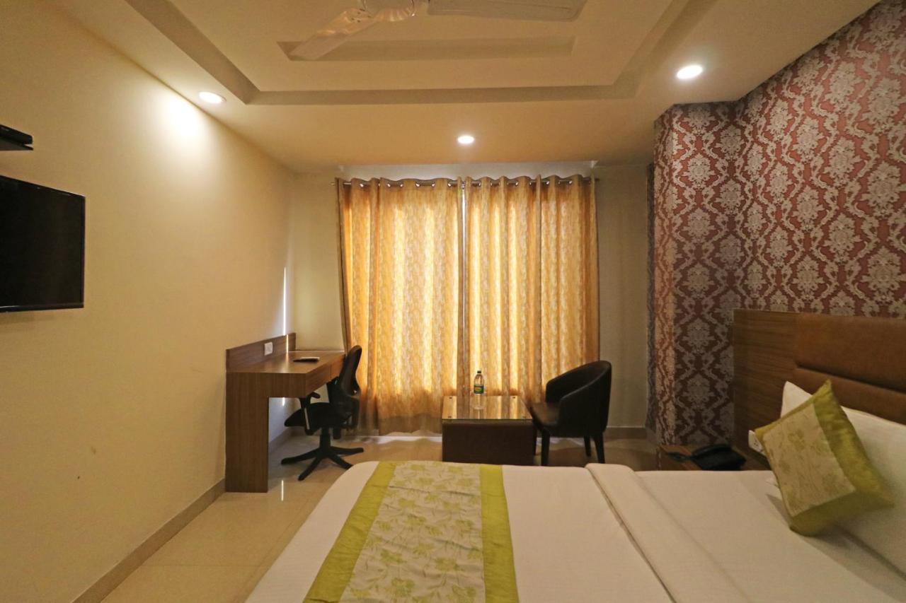 Hotel Ronit Royal Delhi Airport By D'Capitol Nové Dillí Exteriér fotografie