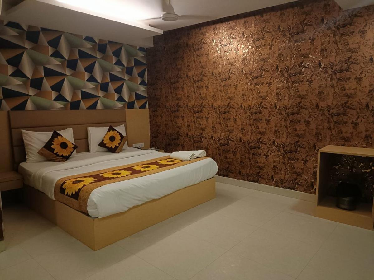 Hotel Ronit Royal Delhi Airport By D'Capitol Nové Dillí Exteriér fotografie