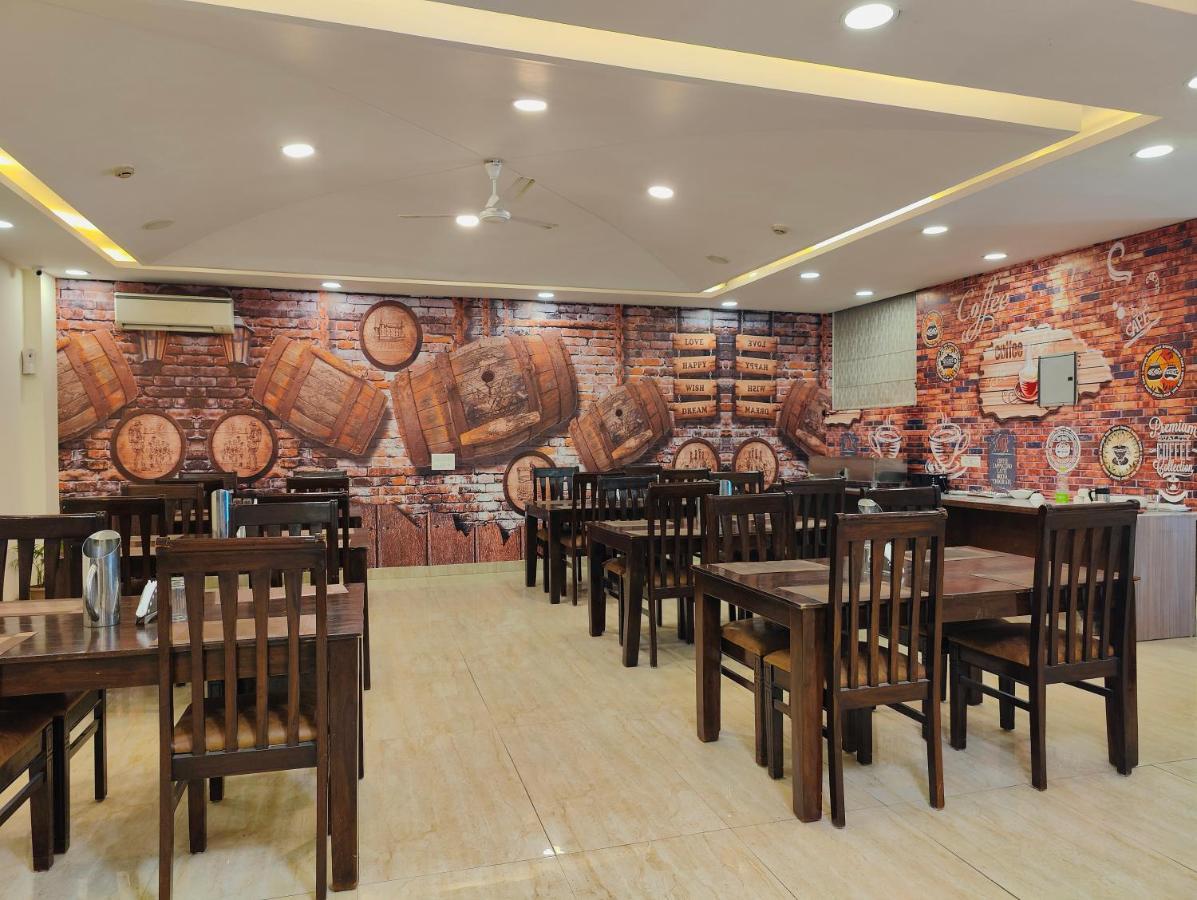 Hotel Ronit Royal Delhi Airport By D'Capitol Nové Dillí Exteriér fotografie